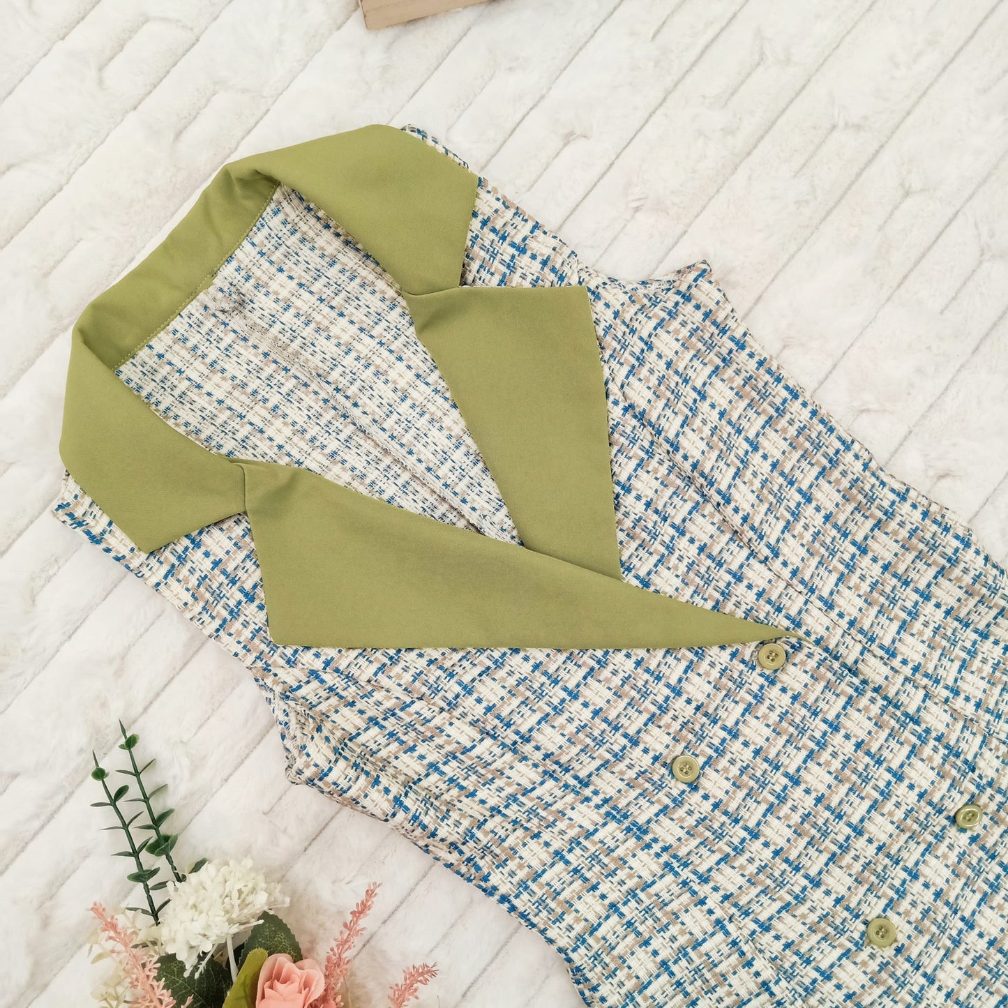 Sleveless Collared Tweed Top and Short