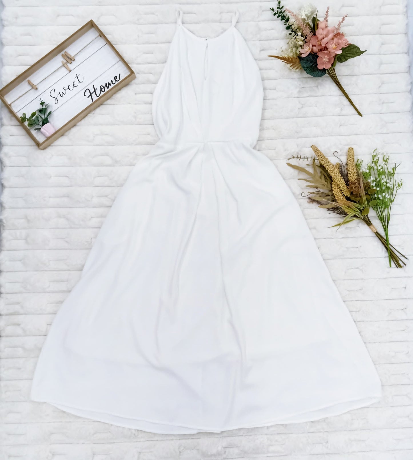 Halter Keyhole Neckline with Pockets Flare Midi Dress