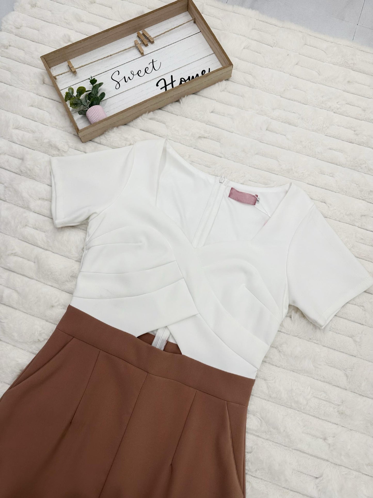 Two-Tone Cutout Lace Trim with Pockets Midi Dress