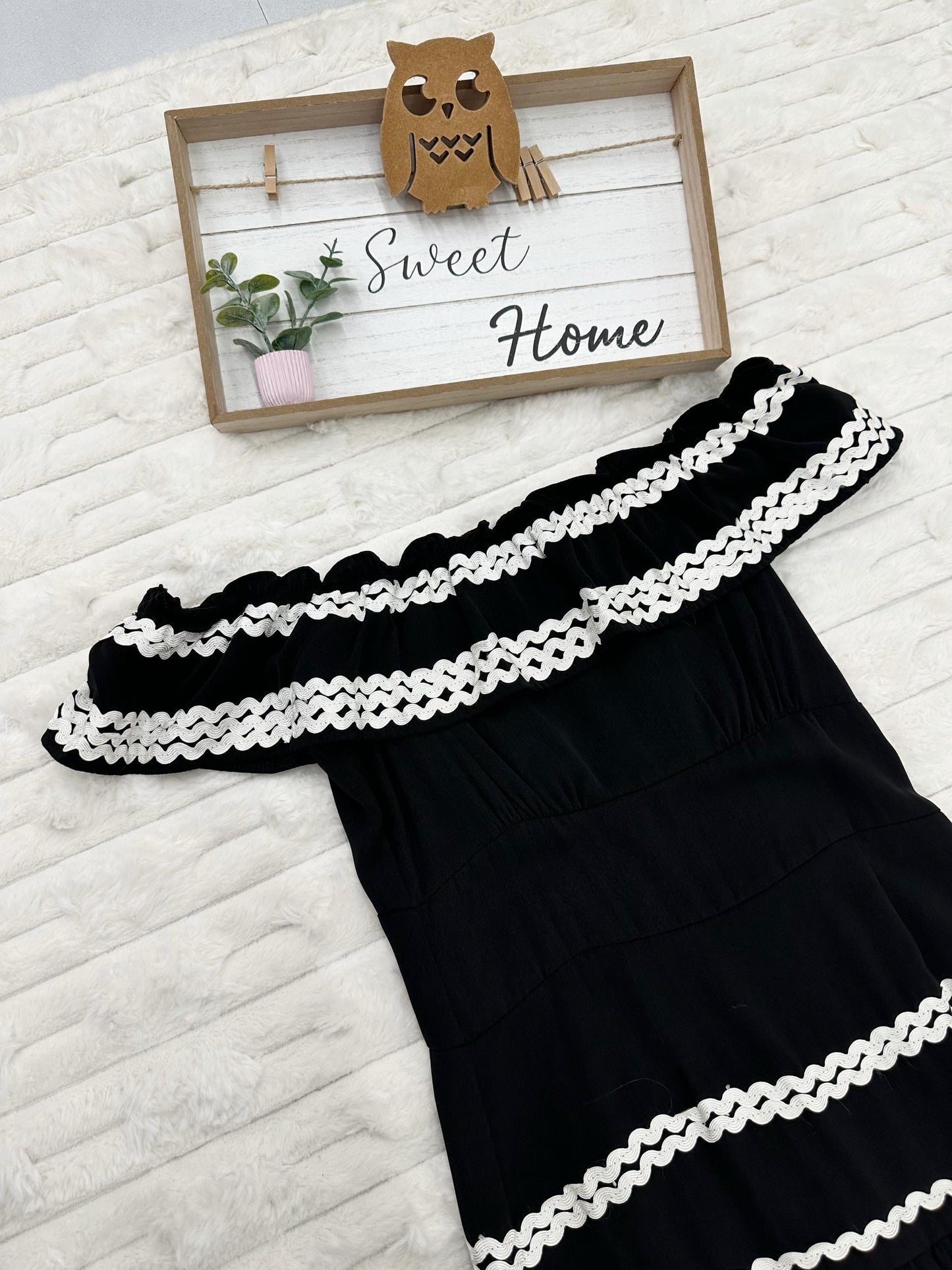 Off-Shoulder Embroidered Maxi Dress