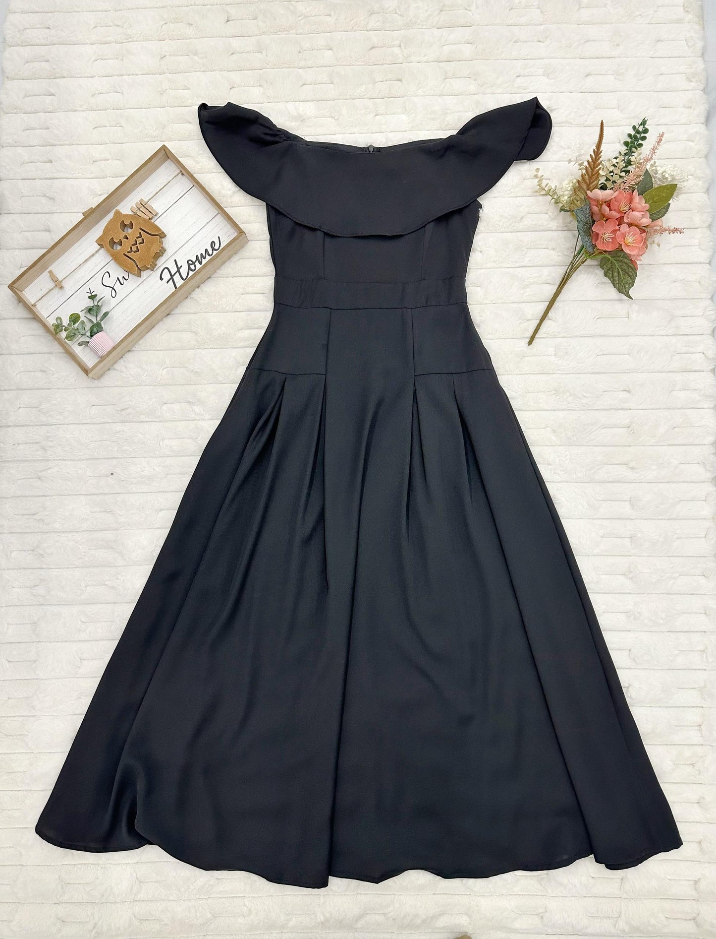 Off-Shoulder A-Line Maxi Dress