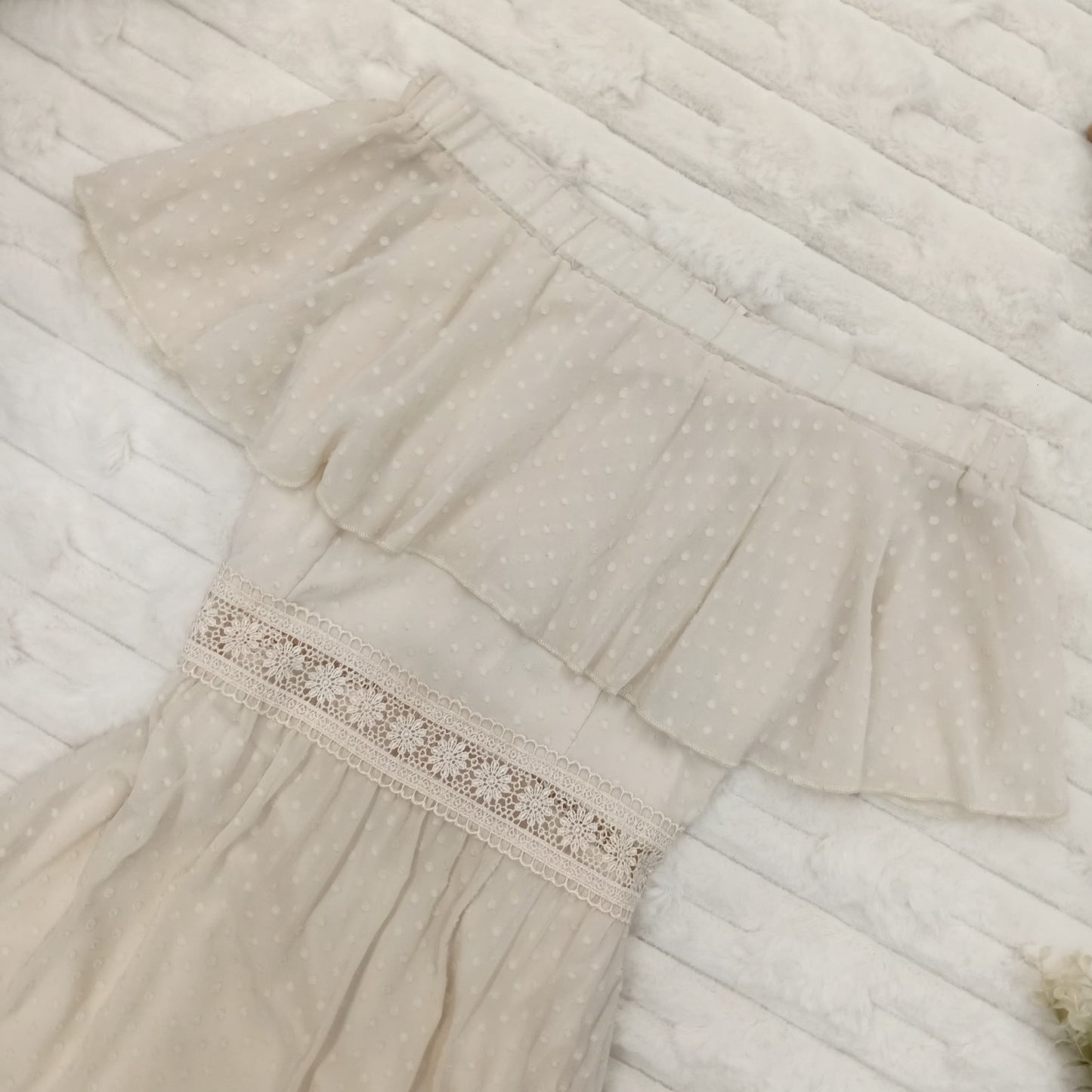 Off-Shoulder Lace Waist Trim Maxi Dress