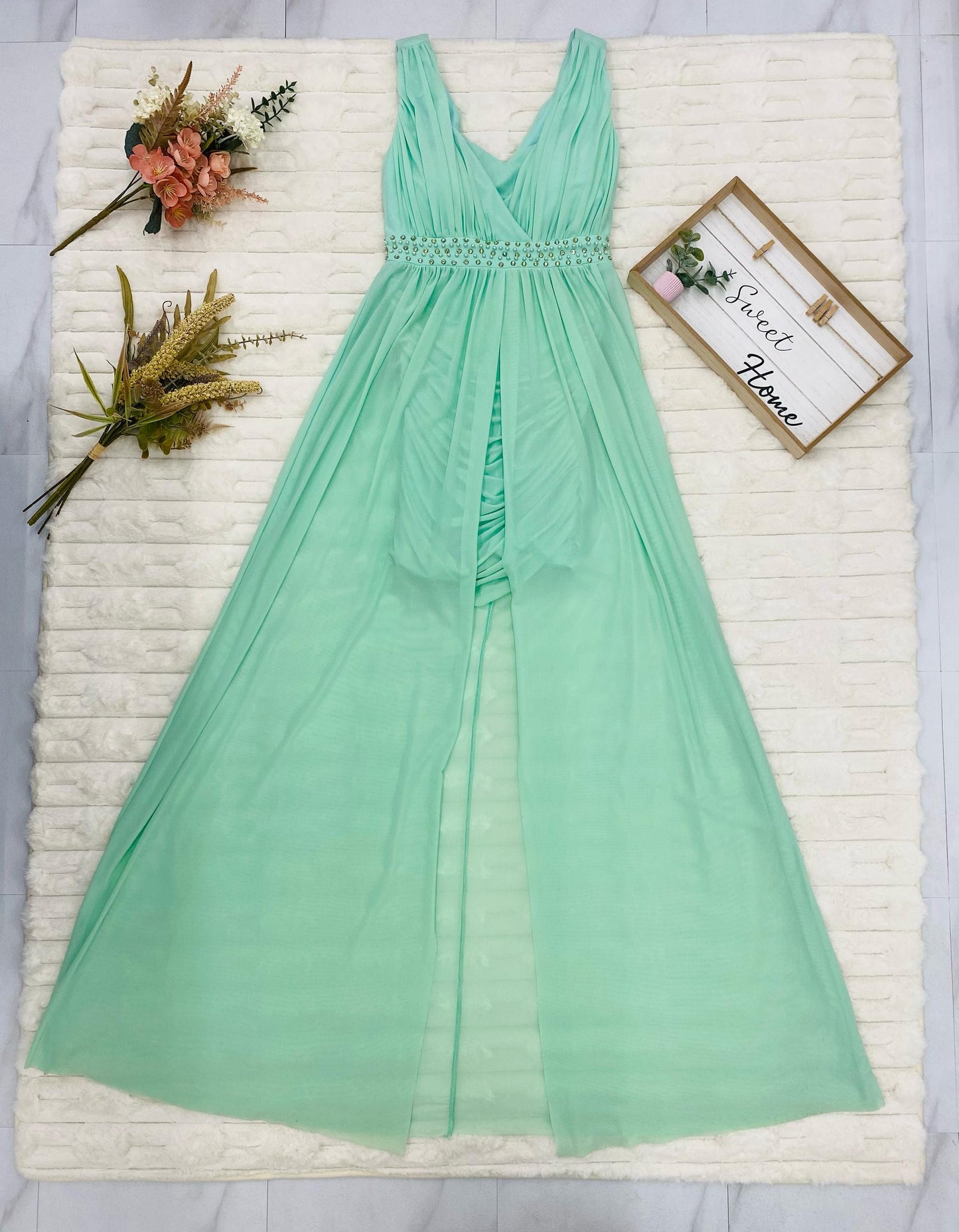 SIeeveless Overlay Gown