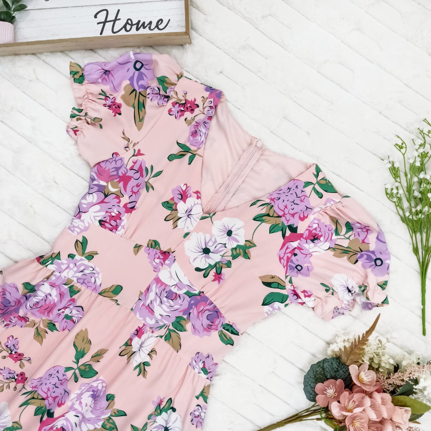 V-Neck Puff Sleeves Floral Printed Midi Dress