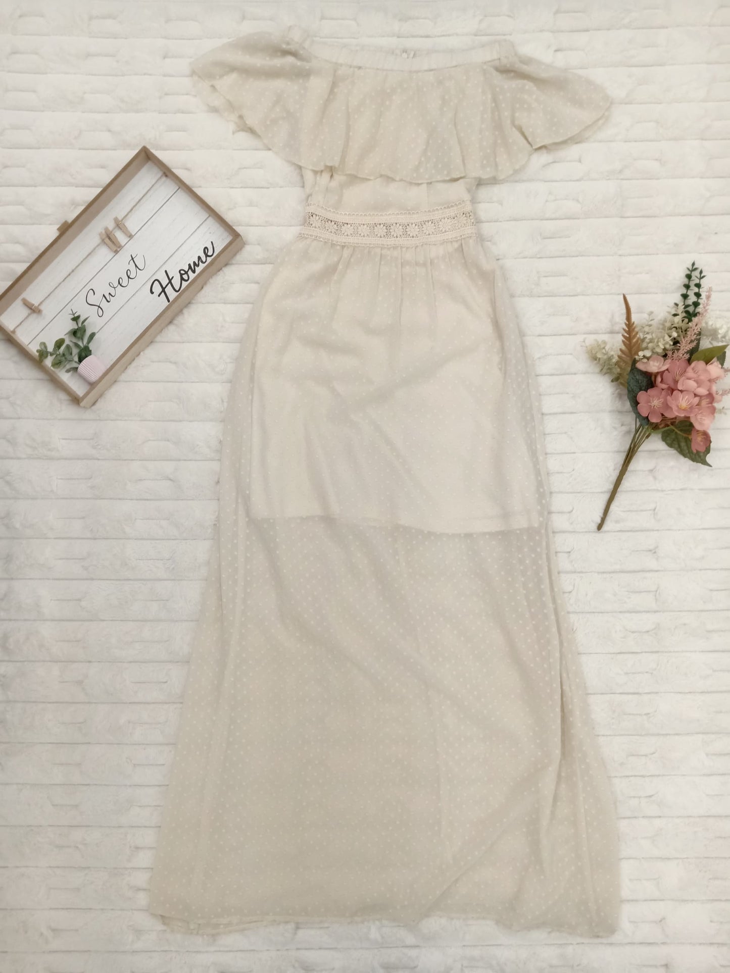 Off-Shoulder Lace Waist Trim Maxi Dress