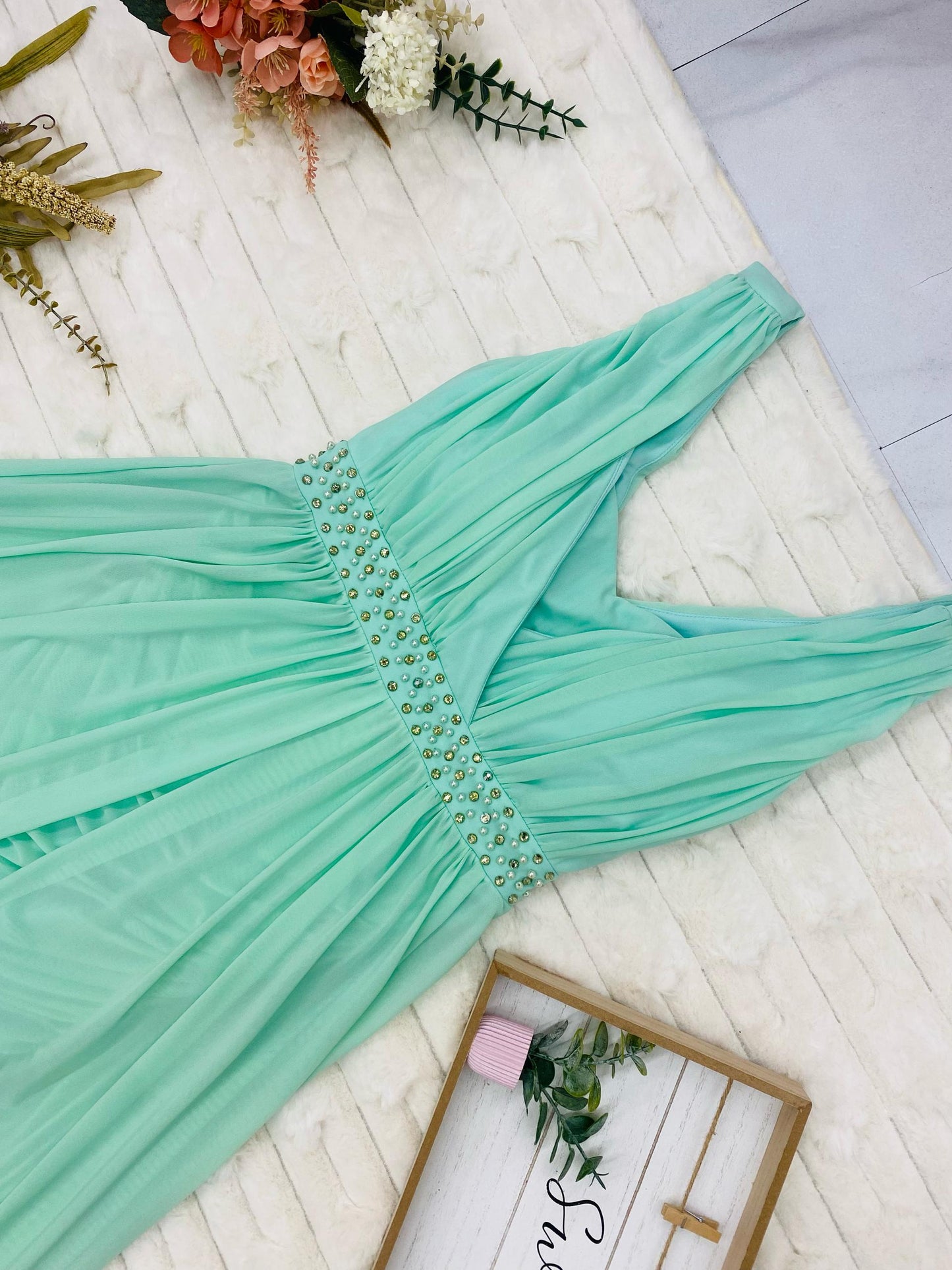 SIeeveless Overlay Gown