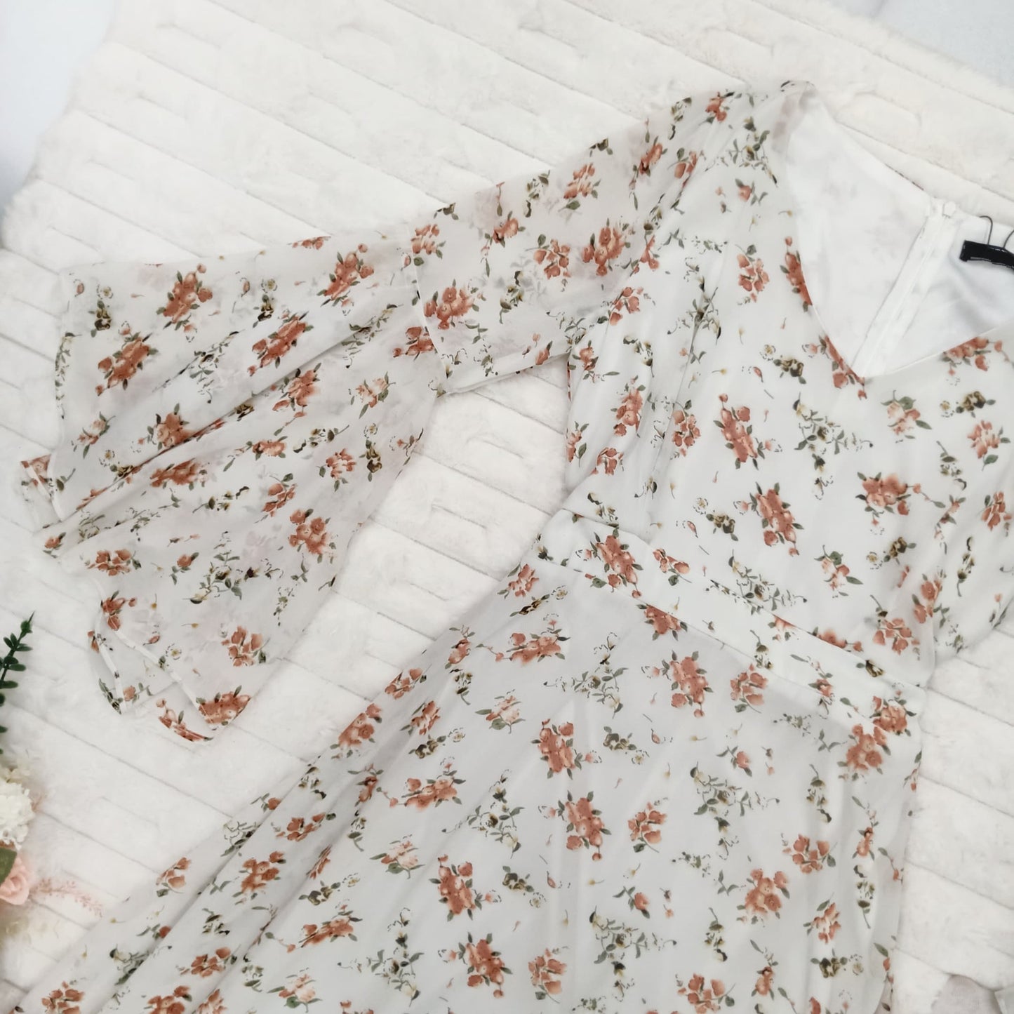 V-Neck Bell-Sleeve Floral Printed Maxi Dress