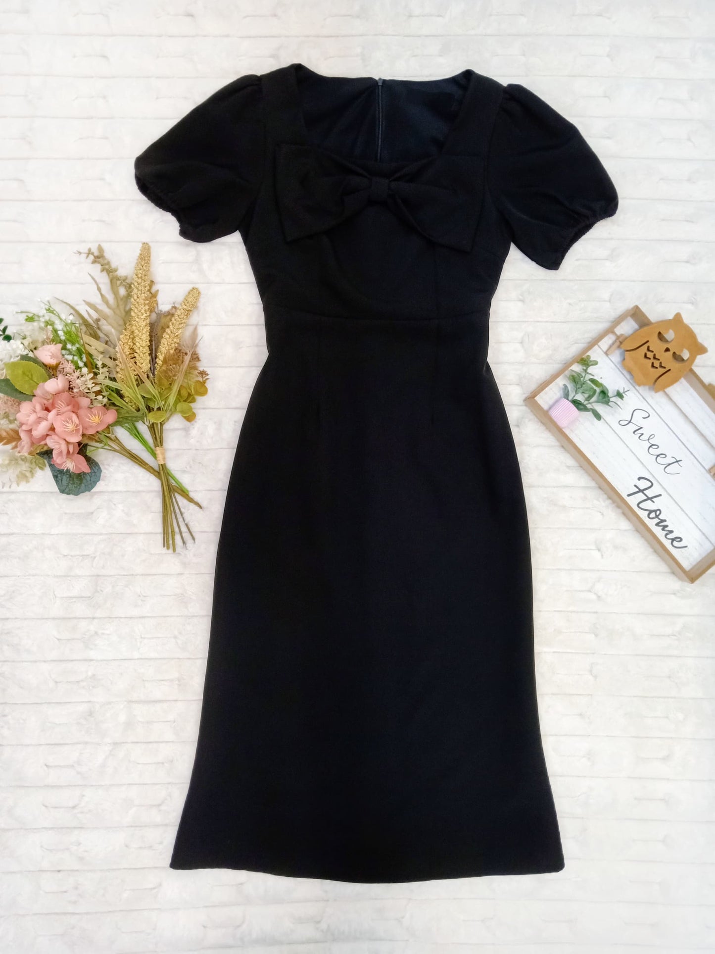 Puff-Sleeves Ribbon Front Mermaid Midi Dress