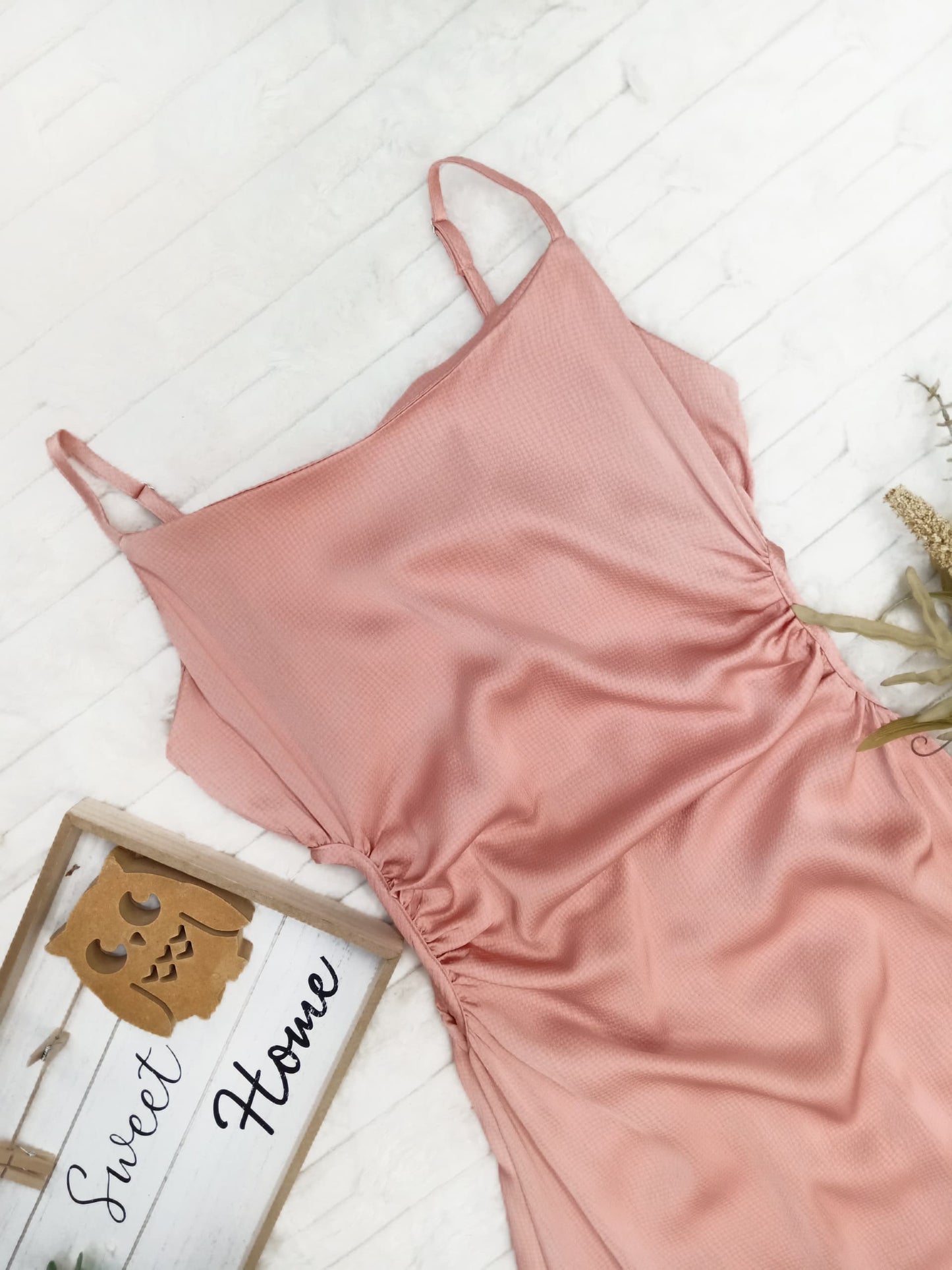 Spaghetti-Straps with Cutout Side Waist Midi Dress