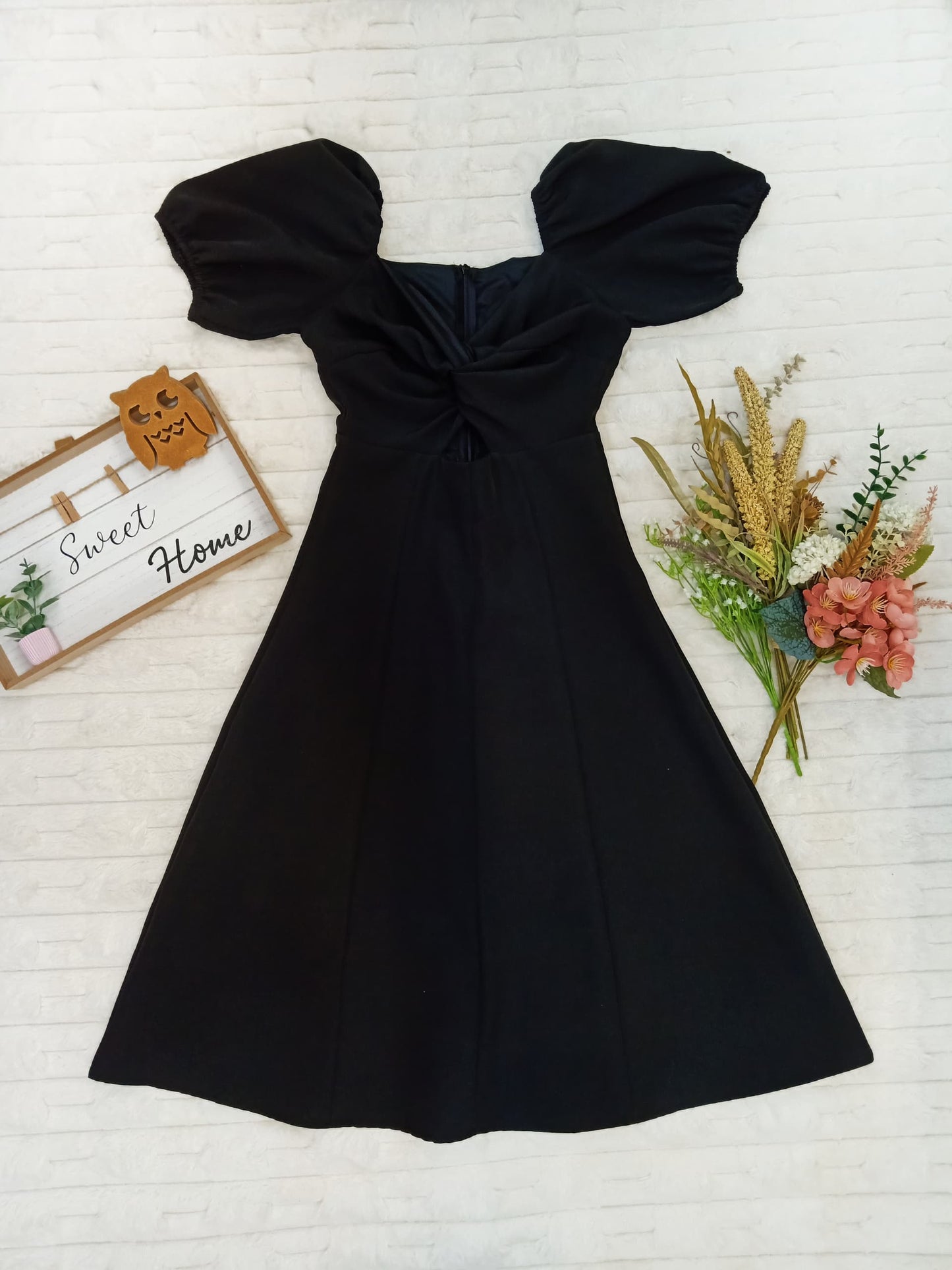 Cuff-Sleeves Twisted Front Cutout Waist Midi Dress
