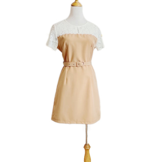 Keyhole Neckline Lace Trim Belted Knee-Length Dress